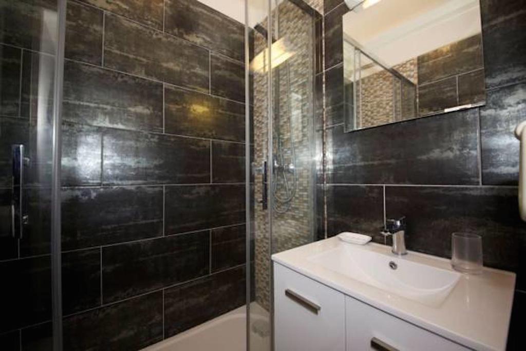 Ferienwohnung Private Studio - Avenue Des Champs-Elysees Paris Exterior foto